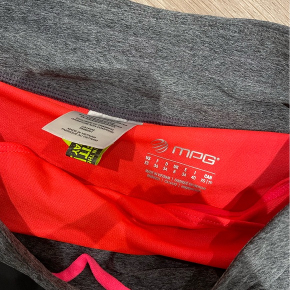 MPG Women’s Athletic Shorts (Size XS) - Picture 3 of 3